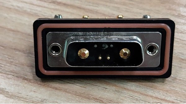 防水聯(lián)接器，能用什么膠水粘