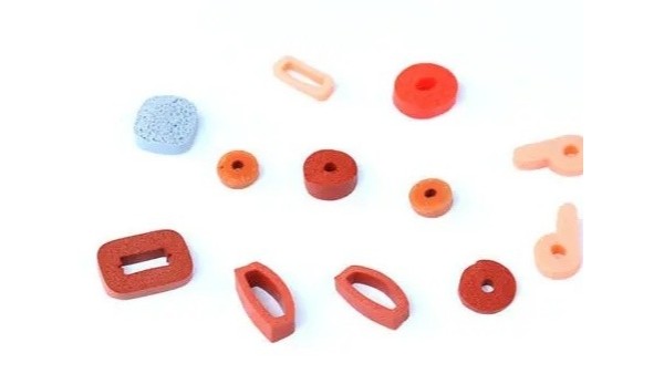 硅膠材料比較難粘的原因是什么呢？粘硅膠膠水