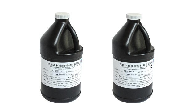 UV膠塑料與玻璃粘接的創(chuàng)新解決方案-紫外光固化uv膠