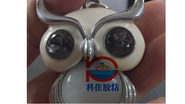 塑料與金屬粘合用什么膠水？KJ-6363F寶石和金屬粘接案例分享