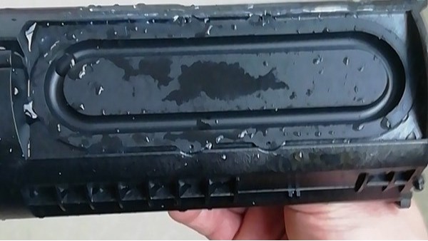 硅橡膠粘塑膠，硅膠膠水防水測試通過