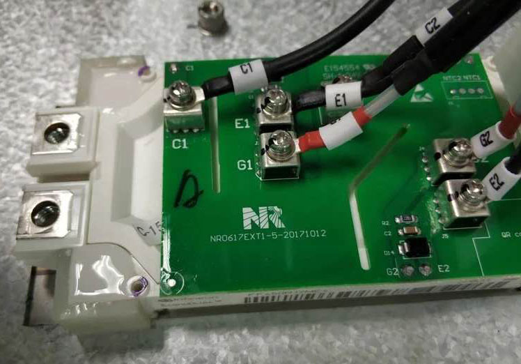 線路板阻燃絕緣膠水