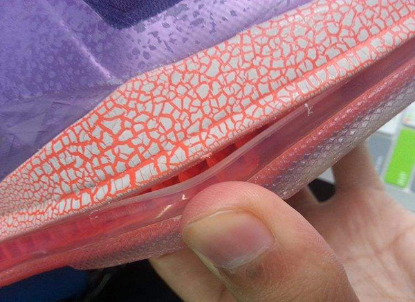 硅膠粘塑料脫膠