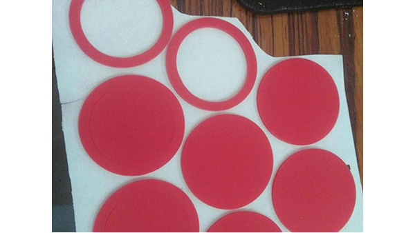 硅橡膠材質(zhì)用雙面膠粘不住怎么辦？看這里